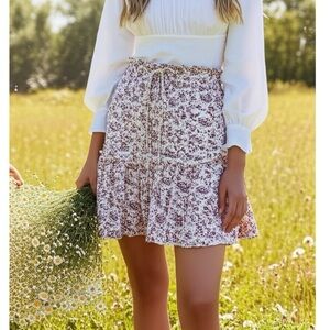 NWT PAPER CRANE Cottage Core Pull On Skirt Floral Ruffle Lined Mini Womens Large